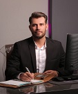 داریوش حیدری